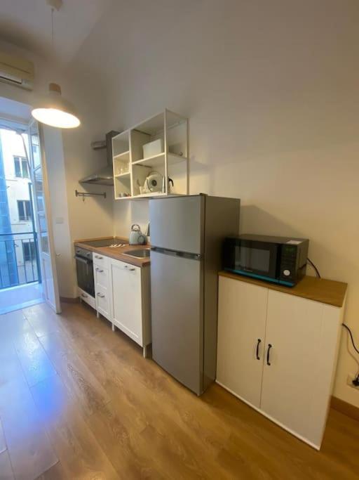 Apartment Esquilino Near Colosseum Metro Termini Rom